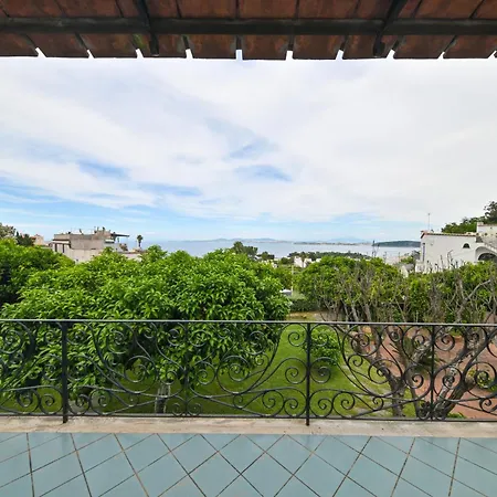 Il Sogno Di Chiara, * Ischia