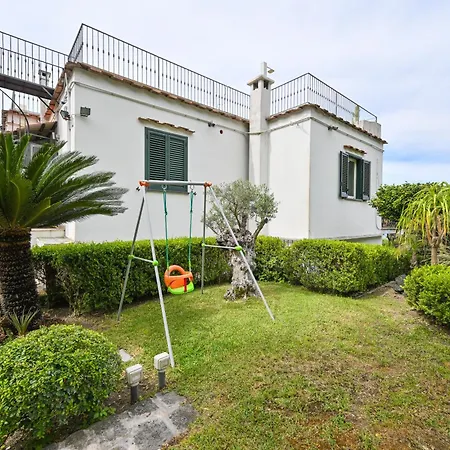 Il Sogno Di Chiara, * Ischia