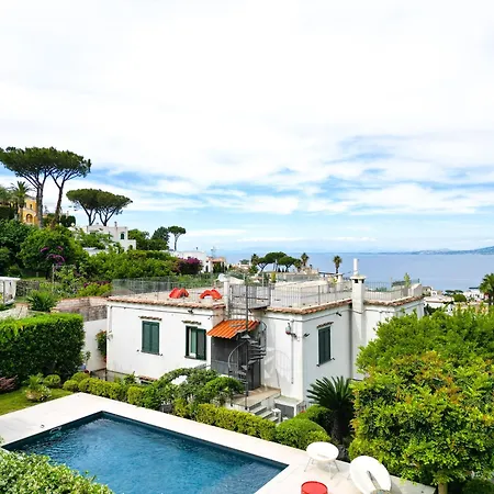 Il Sogno Di Chiara, Villa