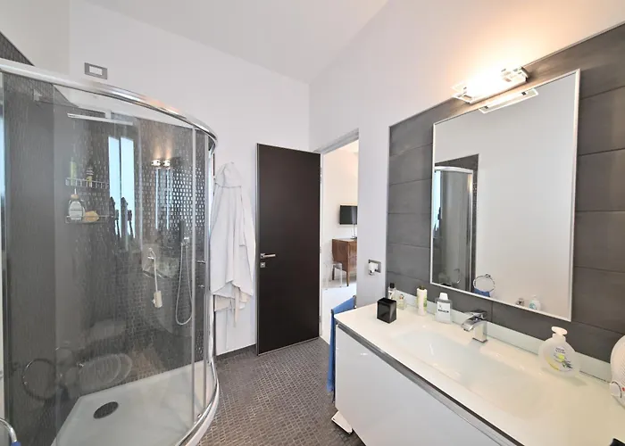 Il Sogno Di Chiara, * Ischia