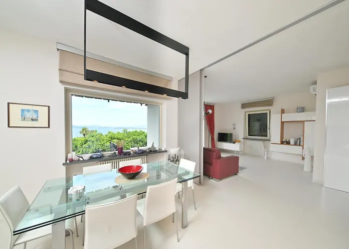 Il Sogno Di Chiara, * Ischia